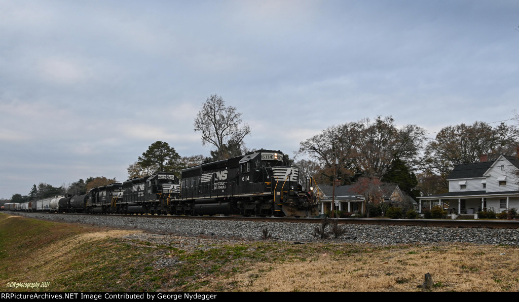 NS a trio of SD40-2's